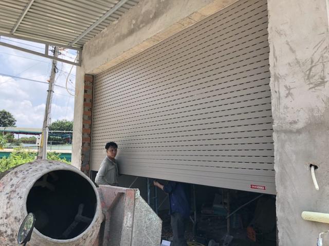 Lắp Đặt Cửa Cuốn: Quy Trình Khảo Sát, Thi Công Và Bàn Giao