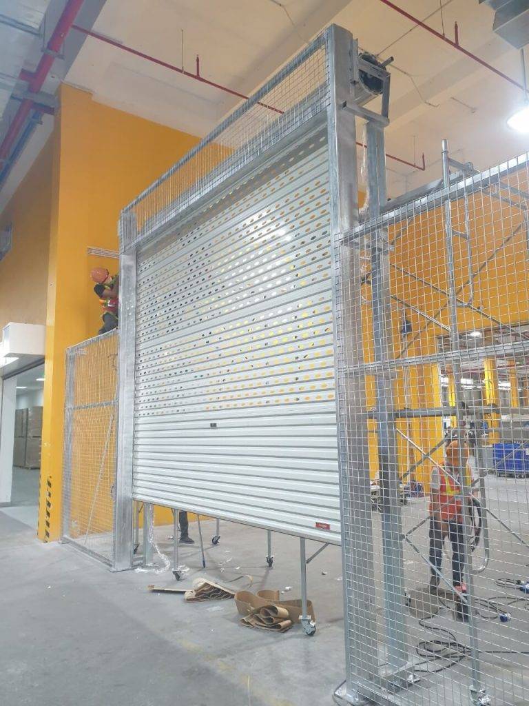 Lắp đặt cửa cuốn Onedoor